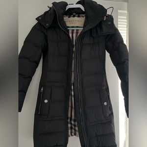 Burberry Metcalf Brit Belted Down Puffer Jacket/Coat
Hooded Quilted